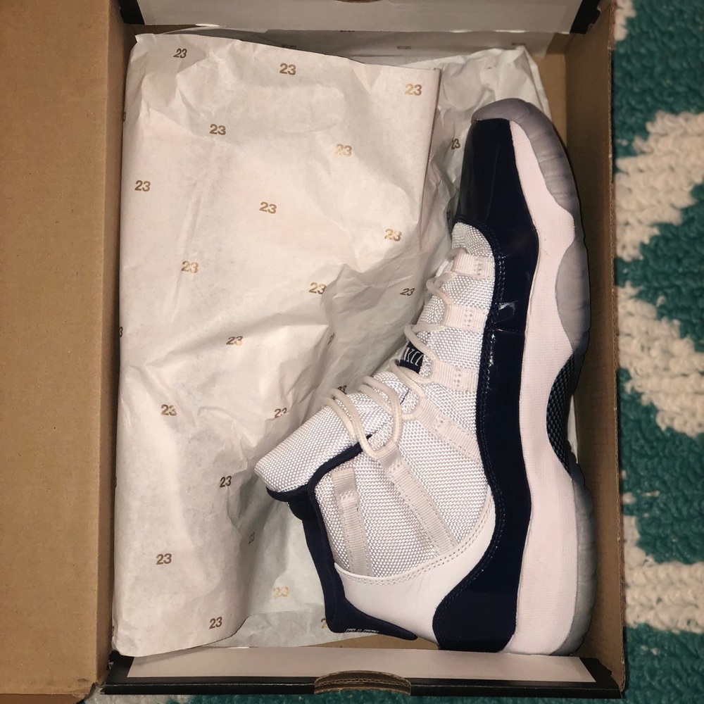 Jordan Retro 11 Size 6Y